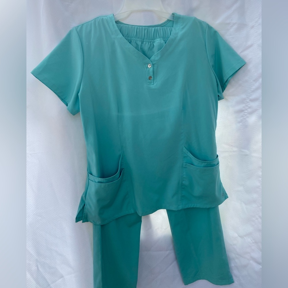 Easy Stretch Scrub Set - Picture 2 of 4